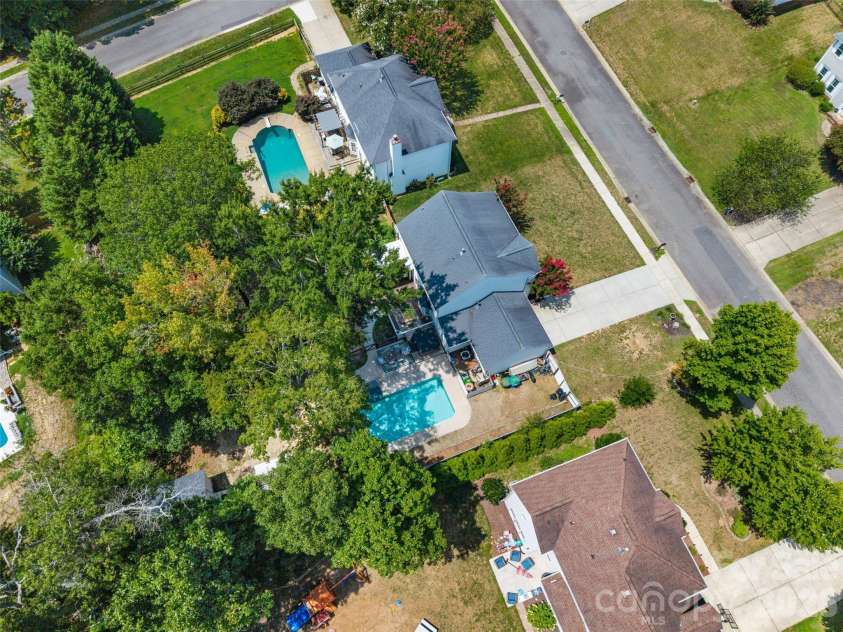 102 Nims Spring Drive, Fort Mill, SC 29715.  MLS# CAR4406817, YatesRealty ID 41075. 