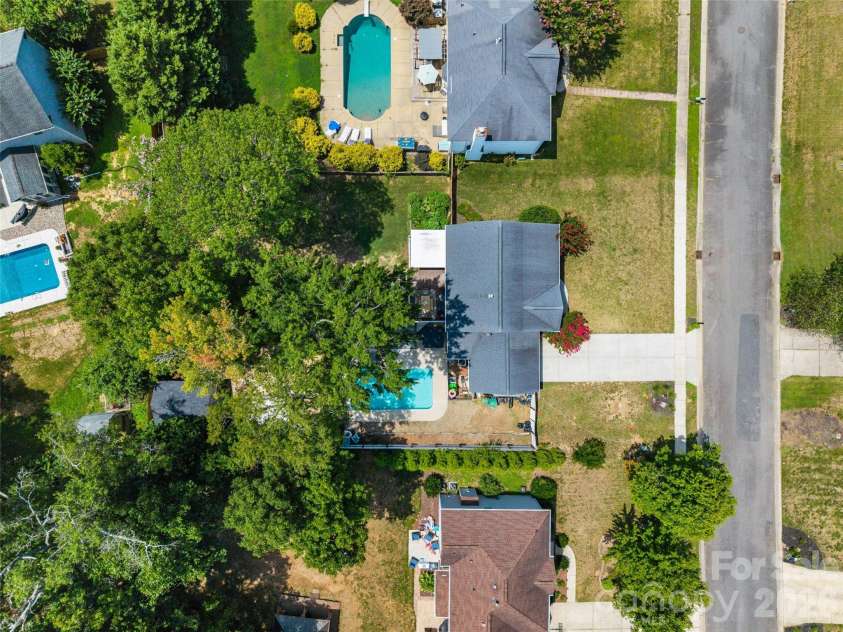 102 Nims Spring Drive, Fort Mill, SC 29715.  MLS# CAR4406817, YatesRealty ID 41075. 
