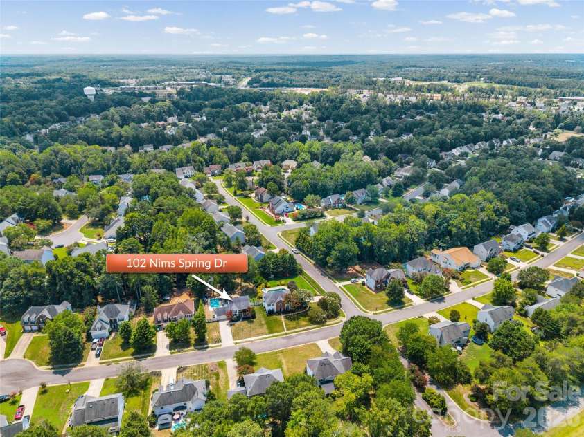 102 Nims Spring Drive, Fort Mill, SC 29715.  MLS# CAR4406817, YatesRealty ID 41075. 