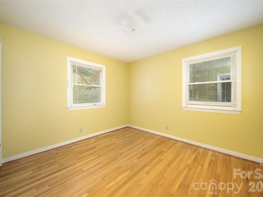 821 Tanasee Gap Road, Balsam Grove, NC 28708.  MLS# CAR4409086, YatesRealty ID 41076. 