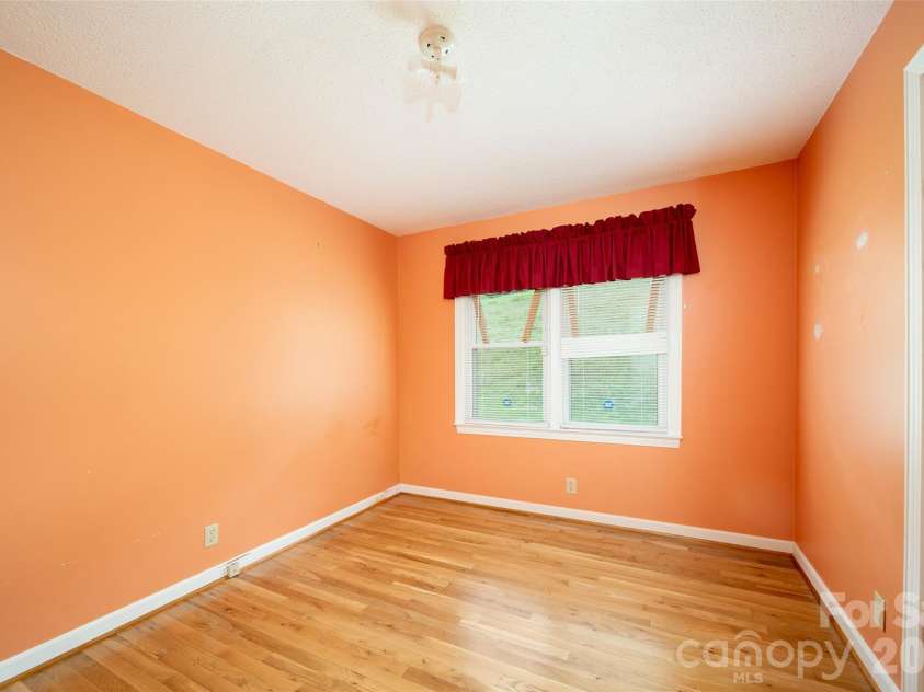 821 Tanasee Gap Road, Balsam Grove, NC 28708.  MLS# CAR4409086, YatesRealty ID 41076. 