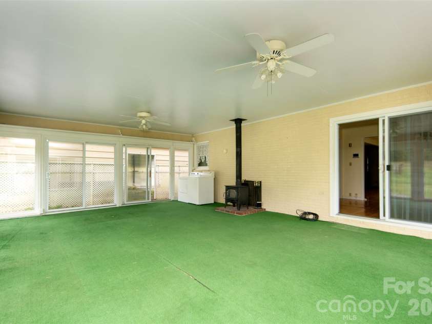821 Tanasee Gap Road, Balsam Grove, NC 28708.  MLS# CAR4409086, YatesRealty ID 41076. 