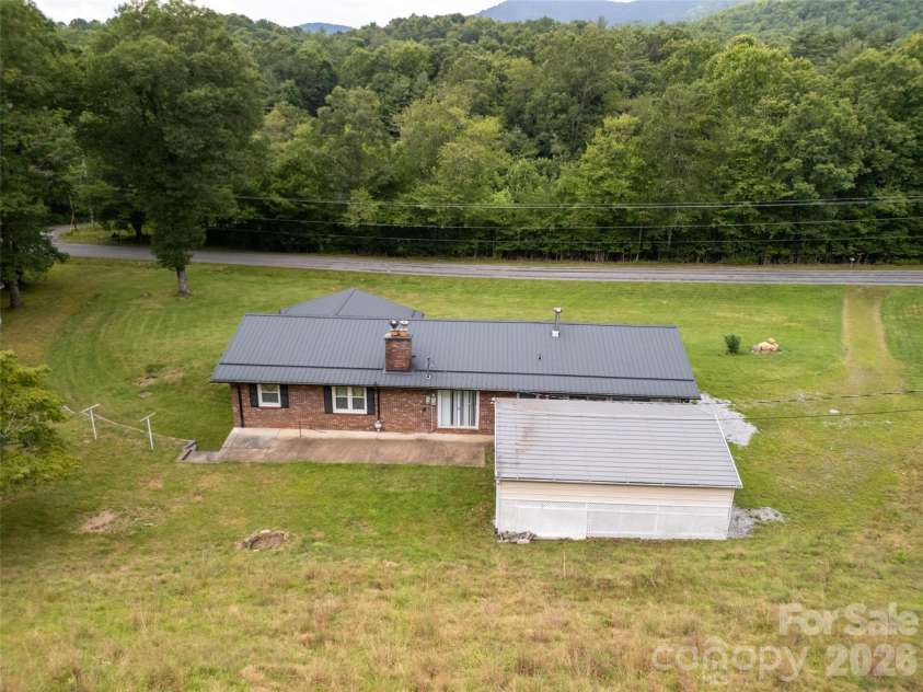 821 Tanasee Gap Road, Balsam Grove, NC 28708.  MLS# CAR4409086, YatesRealty ID 41076. 