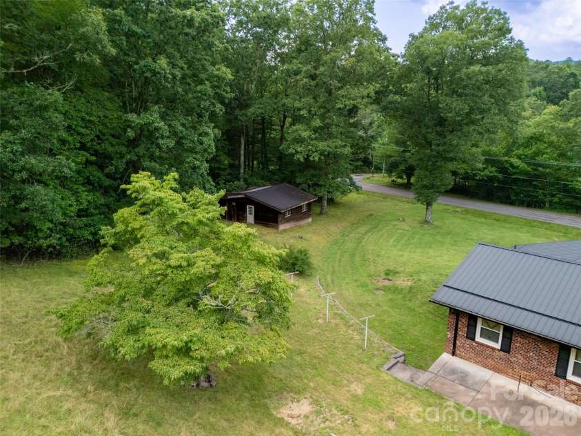 821 Tanasee Gap Road, Balsam Grove, NC 28708.  MLS# CAR4409086, YatesRealty ID 41076. 