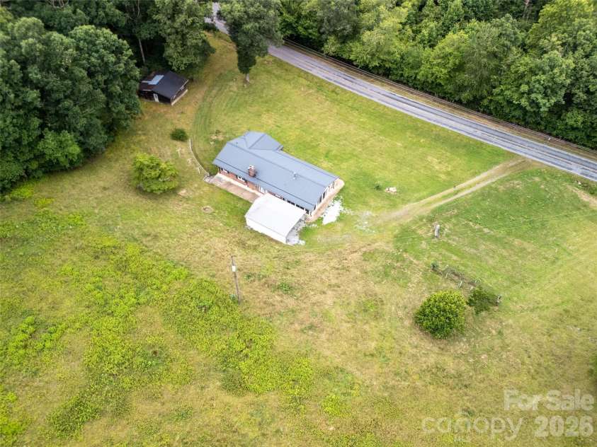 821 Tanasee Gap Road, Balsam Grove, NC 28708.  MLS# CAR4409086, YatesRealty ID 41076. 