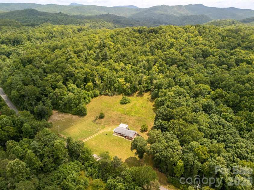821 Tanasee Gap Road, Balsam Grove, NC 28708.  MLS# CAR4409086, YatesRealty ID 41076. 