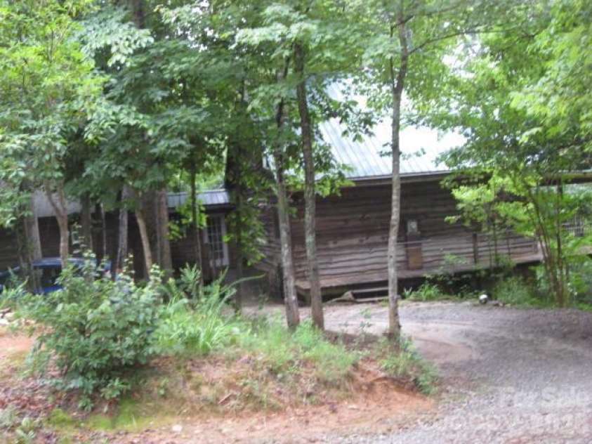 409 Arrowood Road, Rutherfordton, NC 28139.  MLS# CAR4410629, YatesRealty ID 41077. 