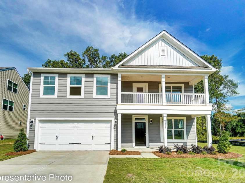 8474 Acadia Parkway, Sherrills Ford, NC 28673.  MLS# CAR4407623, YatesRealty ID 41078. 