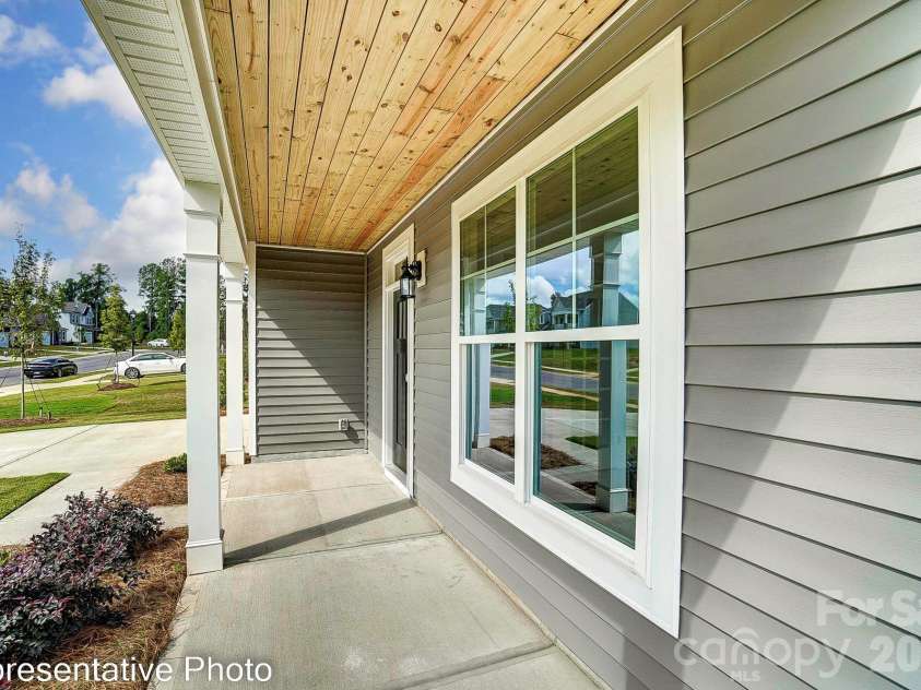 8474 Acadia Parkway, Sherrills Ford, NC 28673.  MLS# CAR4407623, YatesRealty ID 41078. 