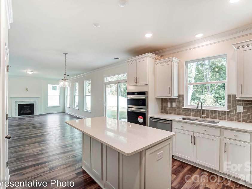 8474 Acadia Parkway, Sherrills Ford, NC 28673.  MLS# CAR4407623, YatesRealty ID 41078. 