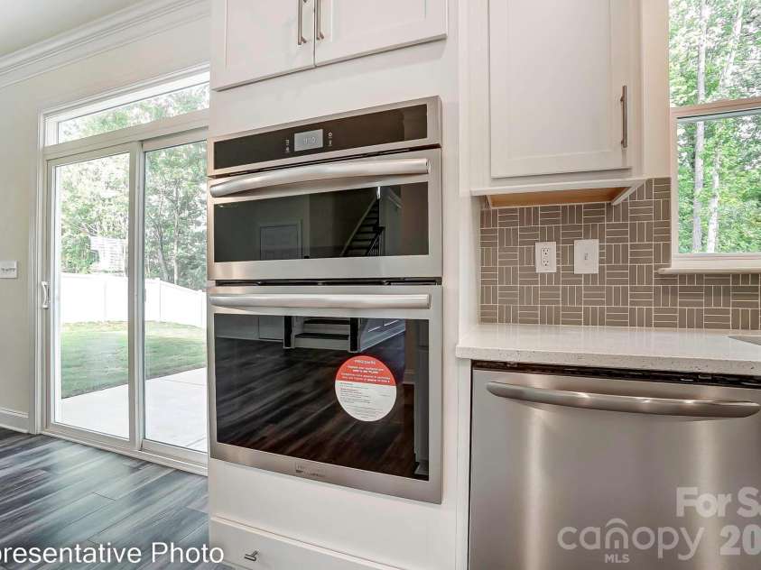 8474 Acadia Parkway, Sherrills Ford, NC 28673.  MLS# CAR4407623, YatesRealty ID 41078. 