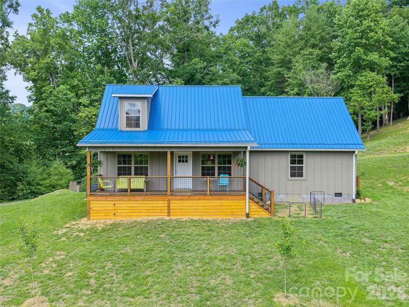 109 Tall Timber Lane, Green Mountain, NC 28740.  MLS# CAR4393810, YatesRealty ID 41080. 