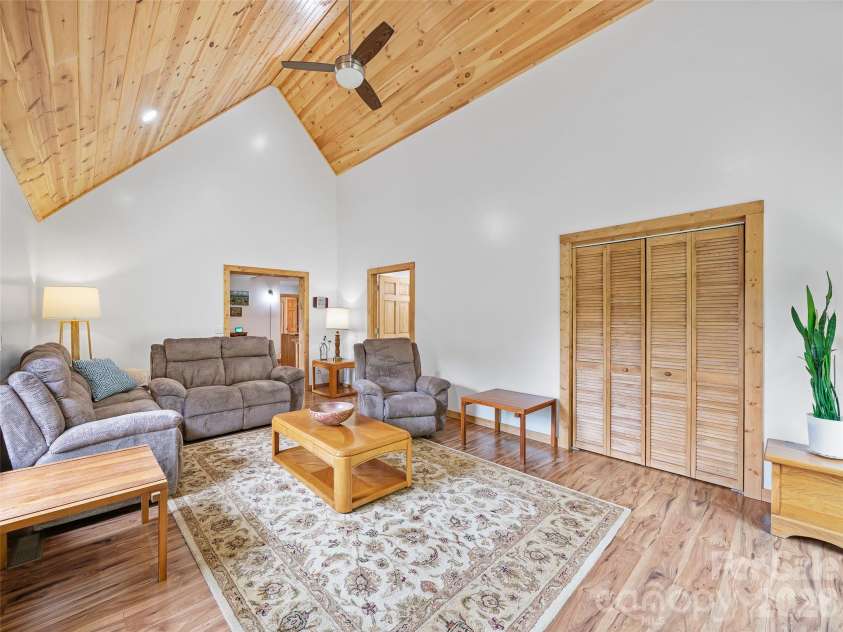 109 Tall Timber Lane, Green Mountain, NC 28740.  MLS# CAR4393810, YatesRealty ID 41080. 