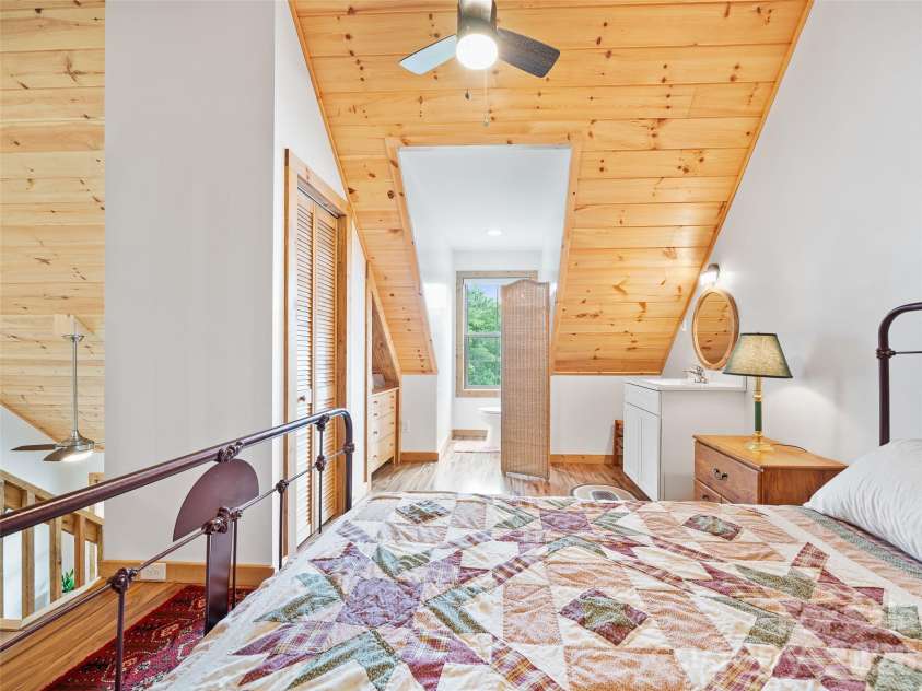 109 Tall Timber Lane, Green Mountain, NC 28740.  MLS# CAR4393810, YatesRealty ID 41080. 