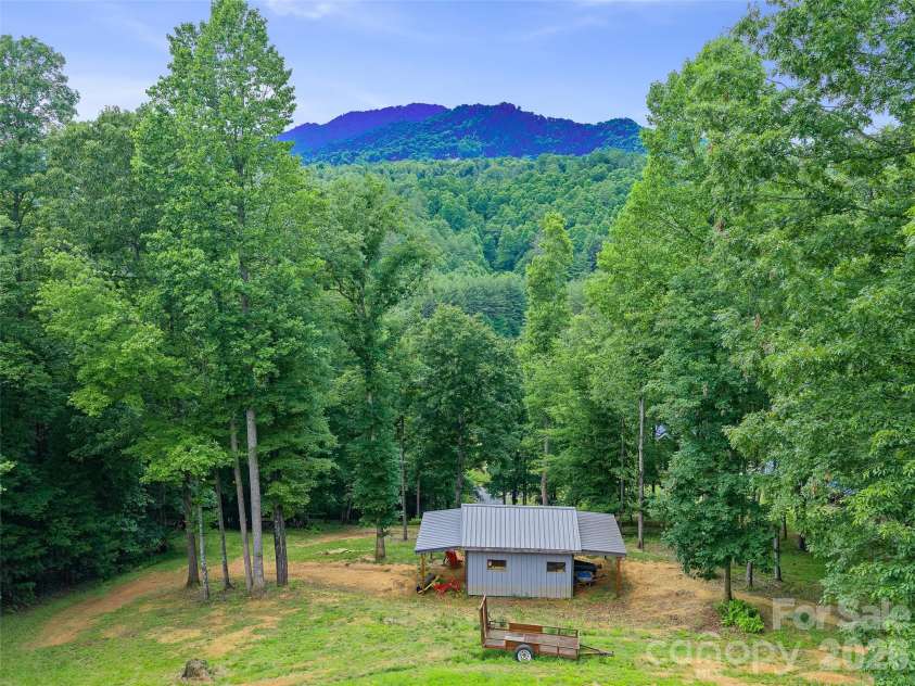 109 Tall Timber Lane, Green Mountain, NC 28740.  MLS# CAR4393810, YatesRealty ID 41080. 