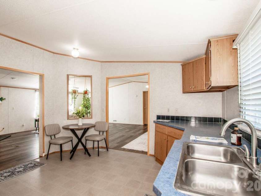 130 Gemstone Drive, Statesville, NC 28625.  MLS# CAR4408885, YatesRealty ID 41082. 