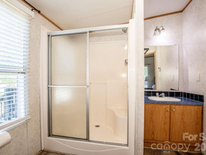 130 Gemstone Drive, Statesville, NC 28625.  MLS# CAR4408885, YatesRealty ID 41082. 