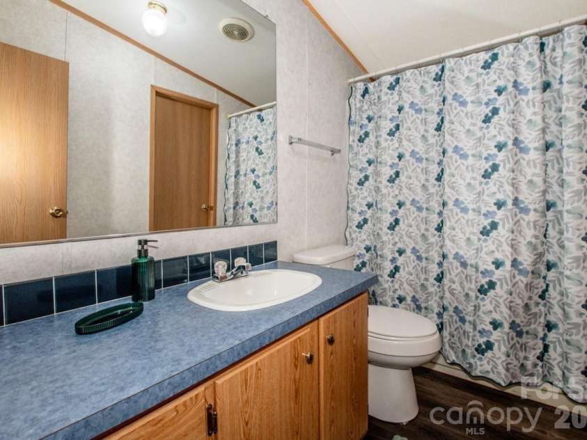 130 Gemstone Drive, Statesville, NC 28625.  MLS# CAR4408885, YatesRealty ID 41082. 
