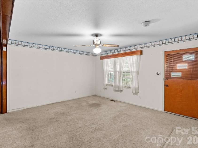1059 Shearers Road, Mooresville, NC 28115.  MLS# CAR4385016, YatesRealty ID 41083. 