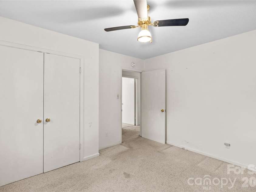 1059 Shearers Road, Mooresville, NC 28115.  MLS# CAR4385016, YatesRealty ID 41083. 