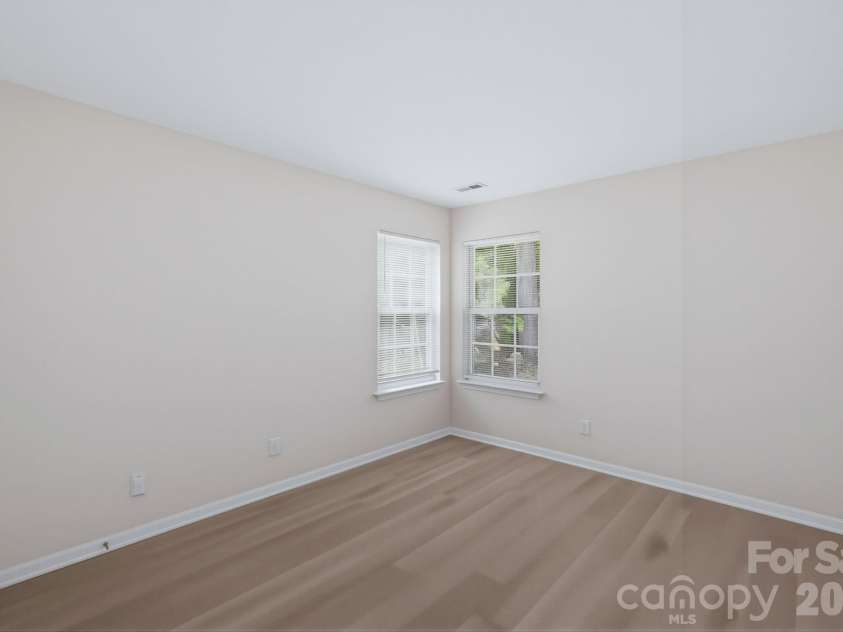 6408 Spanish Moss Lane, Charlotte, NC 28262.  MLS# CAR4402597, YatesRealty ID 41085. 