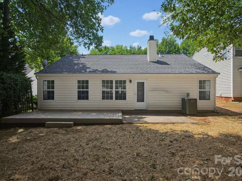 6408 Spanish Moss Lane, Charlotte, NC 28262.  MLS# CAR4402597, YatesRealty ID 41085. 