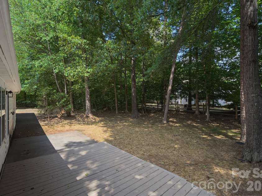 6408 Spanish Moss Lane, Charlotte, NC 28262.  MLS# CAR4402597, YatesRealty ID 41085. 