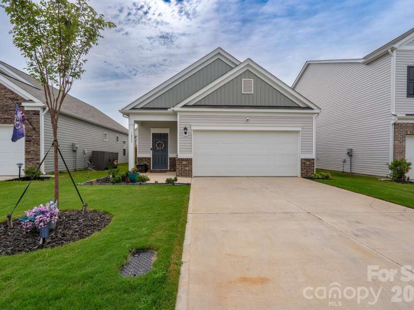 1255 Langston Lane, Salisbury, NC 28144.  MLS# CAR4410177, YatesRealty ID 41086. 