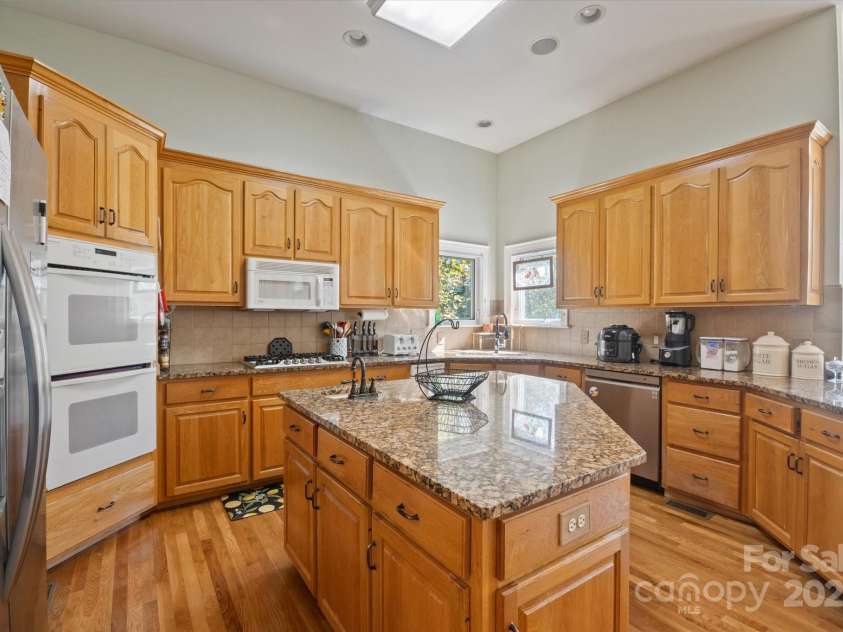 192 Lake Club Drive, Nebo, NC 28761.  MLS# CAR4308923, YatesRealty ID 4109. 