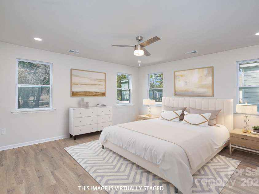 429 Dare Drive, Charlotte, NC 28206.  MLS# CAR4202944, YatesRealty ID 4109. 