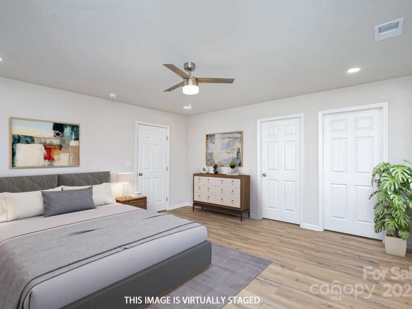 429 Dare Drive, Charlotte, NC 28206.  MLS# CAR4202944, YatesRealty ID 4109. 