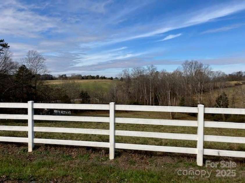 4462-1 Hoover Road, Lawndale, NC 28090.  MLS# CAR4325778, YatesRealty ID 4109. 