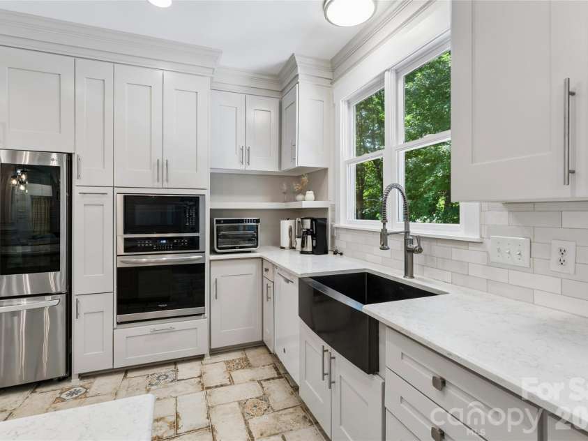 11338 Canoe Cove Lane, Huntersville, NC 28078.  MLS# CAR4406351, YatesRealty ID 41090. 