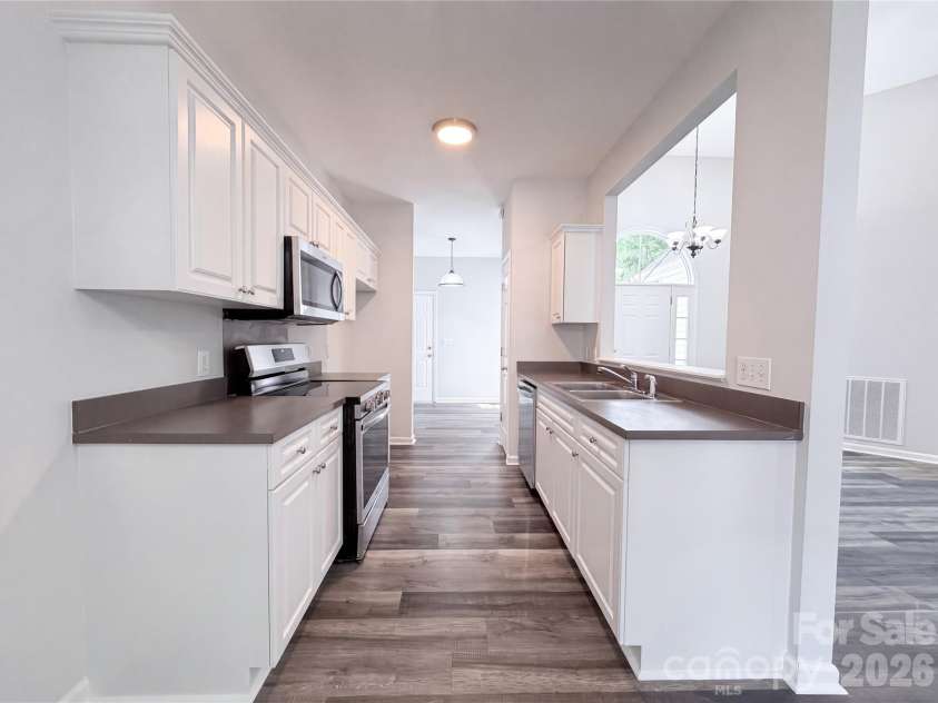2160 Brantley Creek Drive, Kannapolis, NC 28083.  MLS# CAR4409885, YatesRealty ID 41092. 