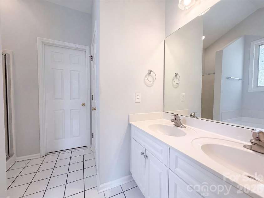 2160 Brantley Creek Drive, Kannapolis, NC 28083.  MLS# CAR4409885, YatesRealty ID 41092. 