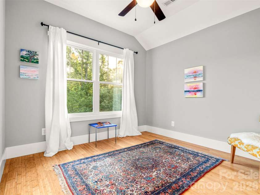 60 Mardell Circle, Asheville, NC 28806.  MLS# CAR4394403, YatesRealty ID 41095. 