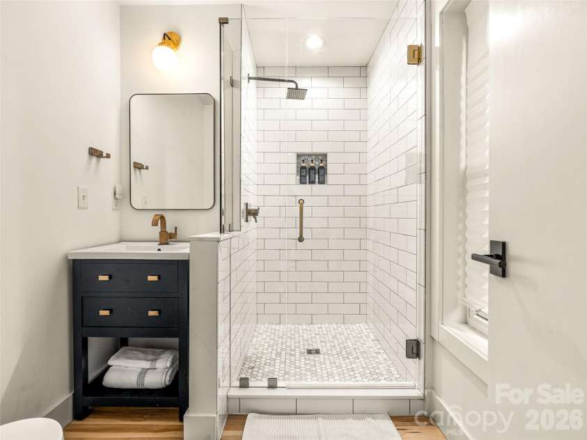 60 Mardell Circle, Asheville, NC 28806.  MLS# CAR4394403, YatesRealty ID 41095. Beautifully finished bathroom.