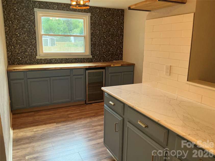 5900 Tillery Drive, Charlotte, NC 28226.  MLS# CAR4406670, YatesRealty ID 41096. 