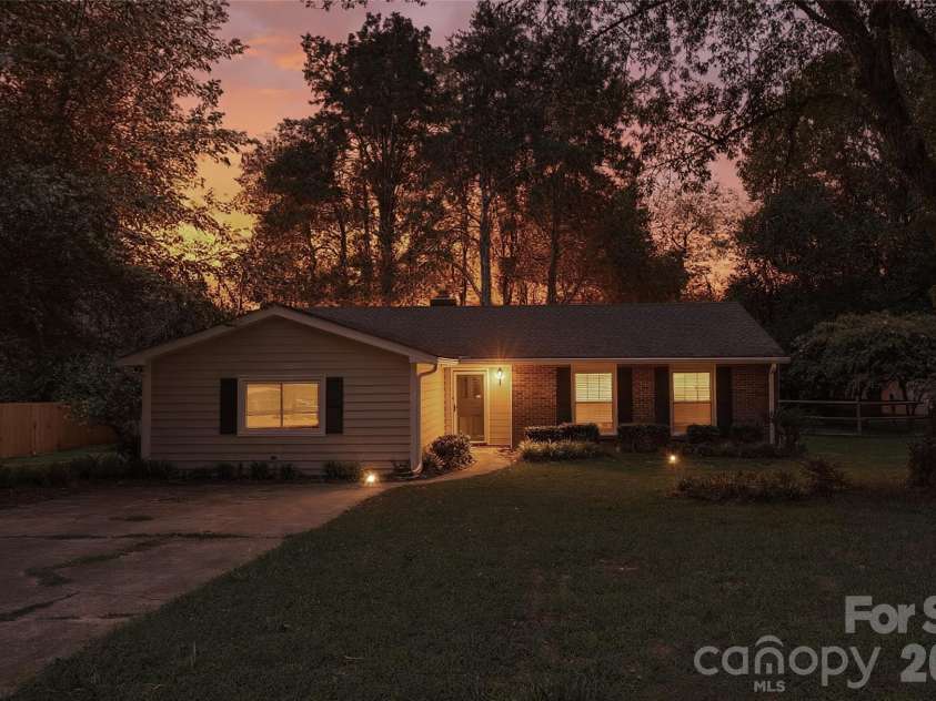 5900 Tillery Drive, Charlotte, NC 28226.  MLS# CAR4406670, YatesRealty ID 41096. Twilight