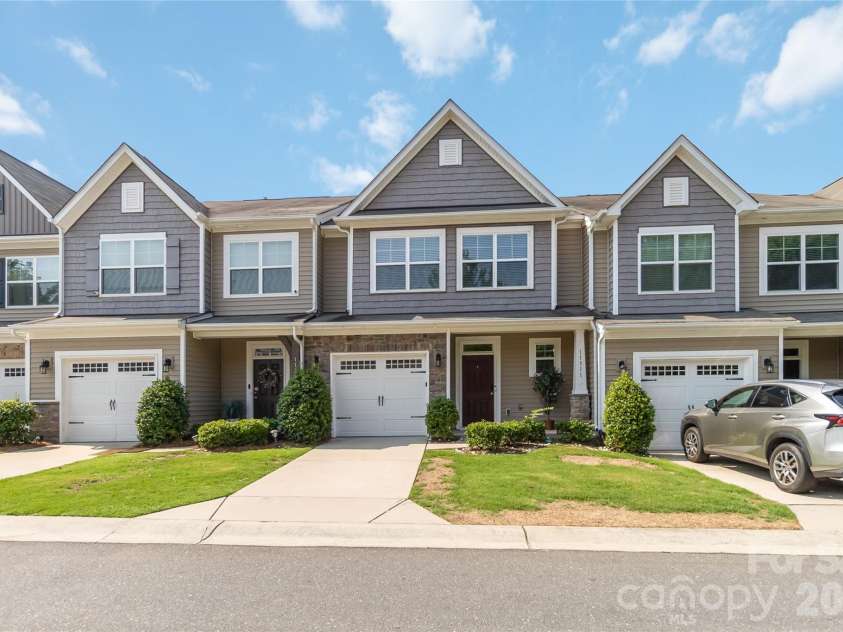 11311 Savannah Creek Drive, Charlotte, NC 28273.  MLS# CAR4409279, YatesRealty ID 41099. 