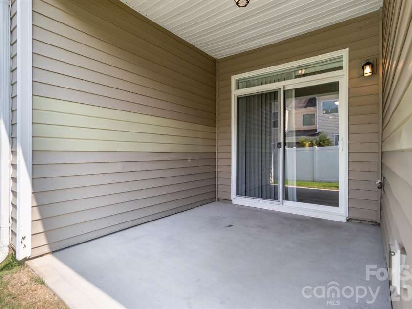 11311 Savannah Creek Drive, Charlotte, NC 28273.  MLS# CAR4409279, YatesRealty ID 41099. 