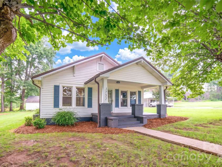 1752 Bethel Road, Morganton, NC 28655.  MLS# CAR4410835, YatesRealty ID 41100. 