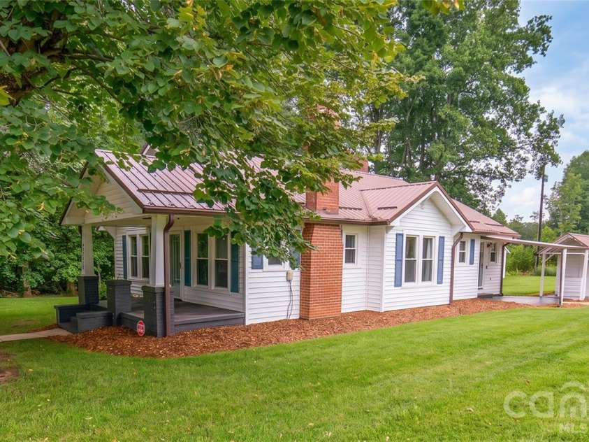 1752 Bethel Road, Morganton, NC 28655.  MLS# CAR4410835, YatesRealty ID 41100. 