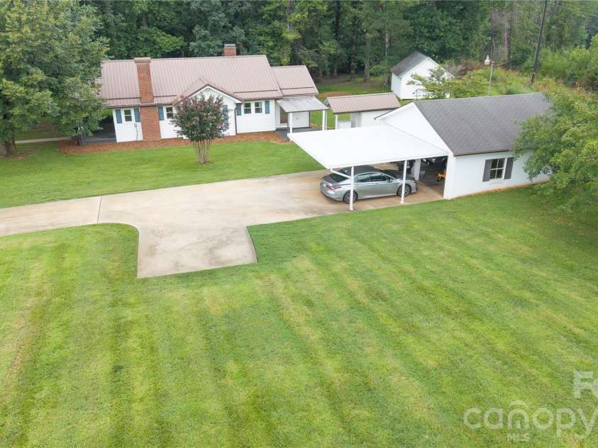 1752 Bethel Road, Morganton, NC 28655.  MLS# CAR4410835, YatesRealty ID 41100. 