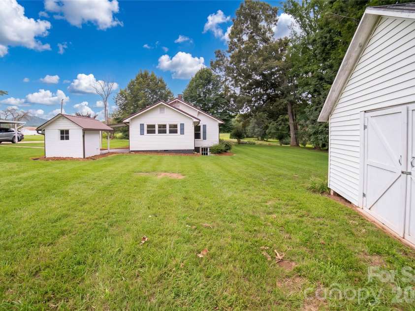 1752 Bethel Road, Morganton, NC 28655.  MLS# CAR4410835, YatesRealty ID 41100. 