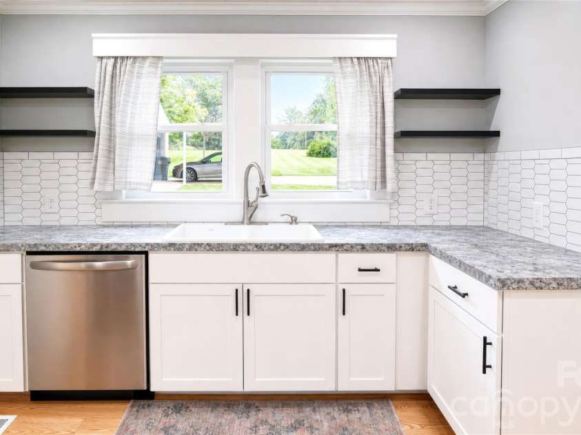 1752 Bethel Road, Morganton, NC 28655.  MLS# CAR4410835, YatesRealty ID 41100. Kitchen