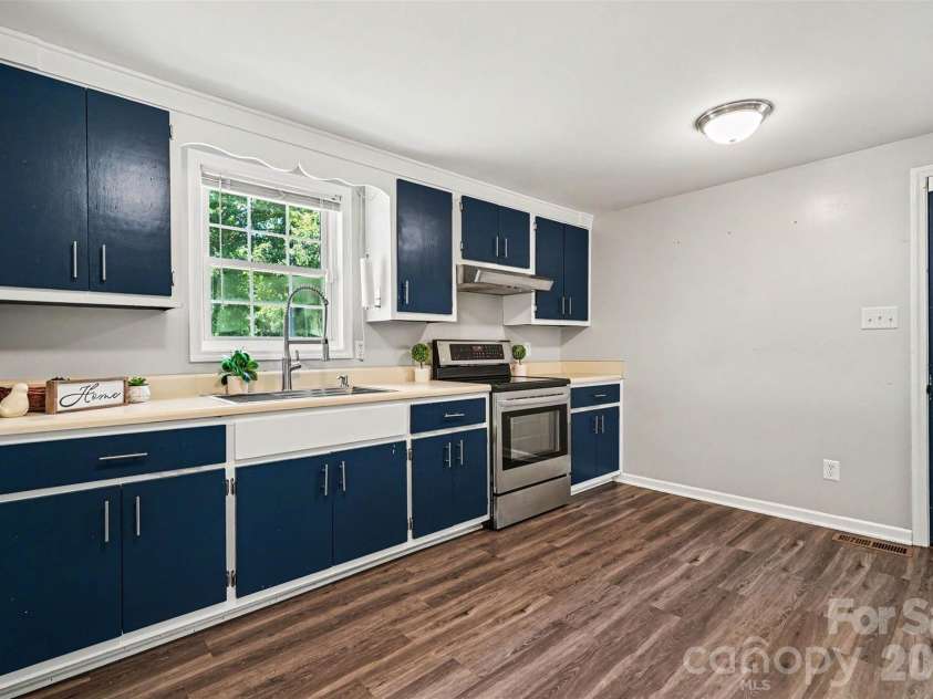 310 Main Avenue, Hildebran, NC 28637.  MLS# CAR4410229, YatesRealty ID 41101. 