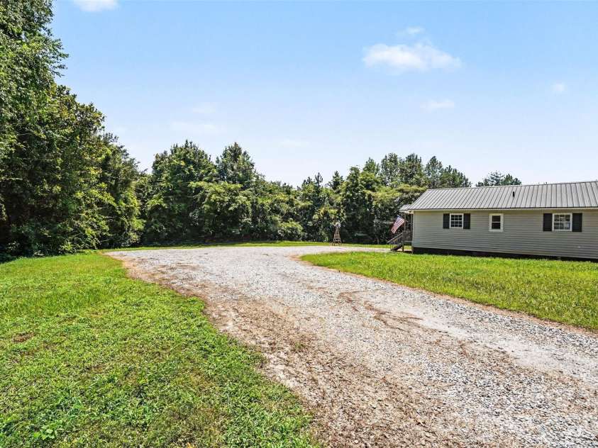 310 Main Avenue, Hildebran, NC 28637.  MLS# CAR4410229, YatesRealty ID 41101. 