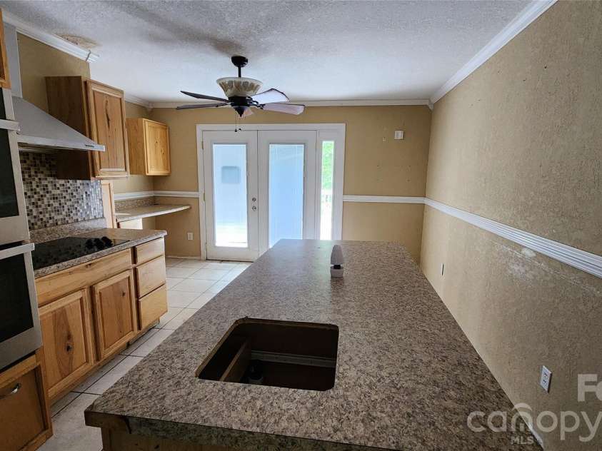 2020 Ada Williams Lane, Lenoir, NC 28645.  MLS# CAR4410237, YatesRealty ID 41102. 