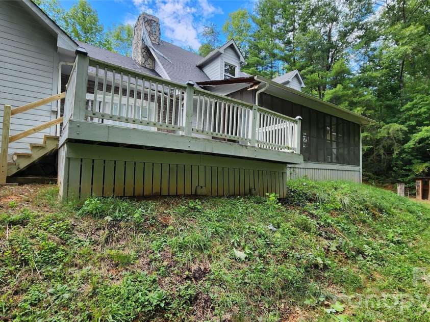 2020 Ada Williams Lane, Lenoir, NC 28645.  MLS# CAR4410237, YatesRealty ID 41102. 